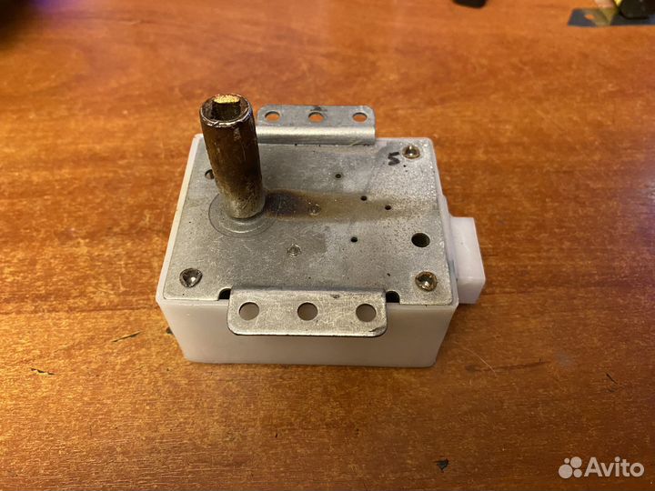 Мотор воащения тарелки для свч печи, 220 вольт