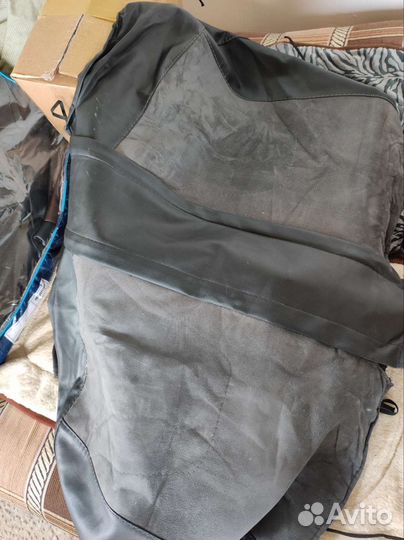 Автомобильные чехлы Форд Фиеста