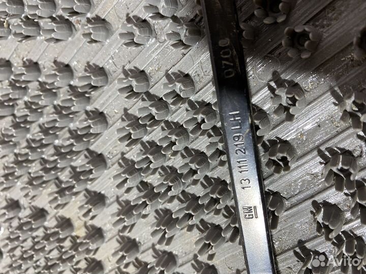 Поводок дворника левый Opel Astra H