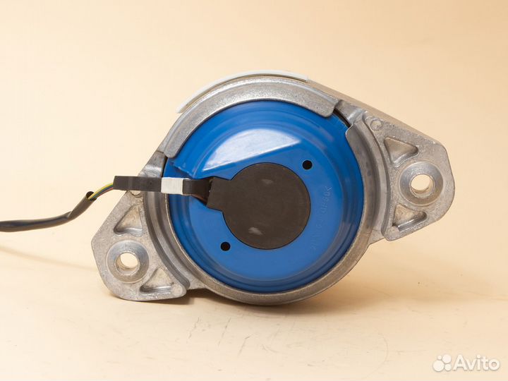 Подушка (Опора) двигателя R Mercedes-Benz S-class