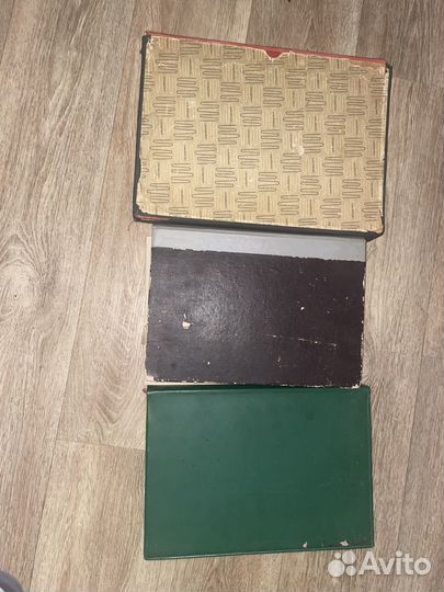 Альбомы с почтовыми марками