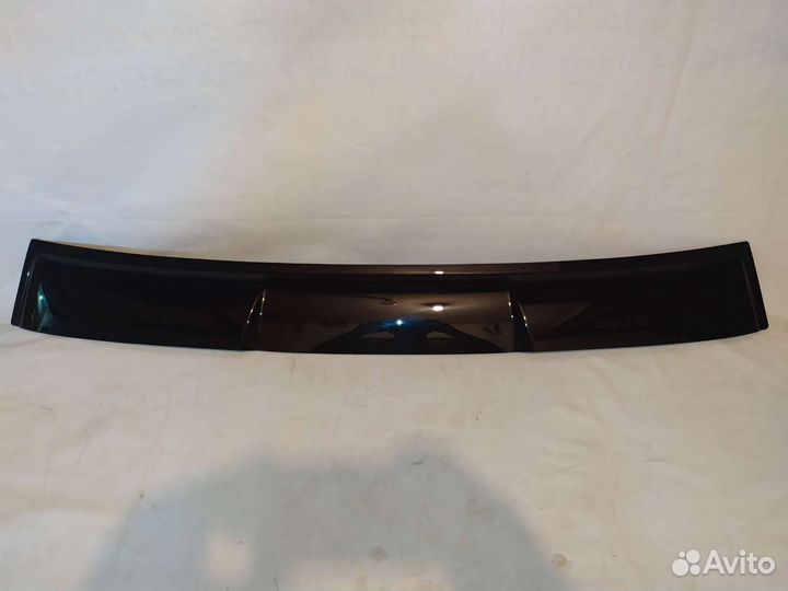 Ветровик заднего стекла Мицубиси Ланцер Цедия