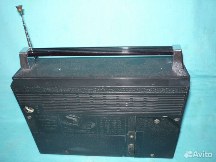 Линейка приемников и магнитол VEF и запчасти к ним