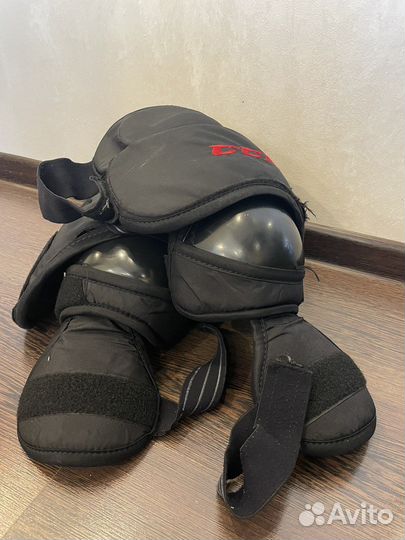 Вратарская хоккейная форма