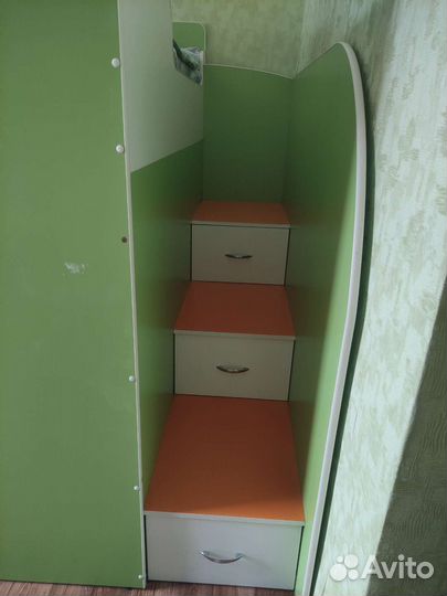 Детская мебель с двумя кроватями