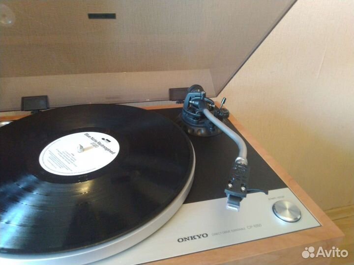 Проигрыватель винила