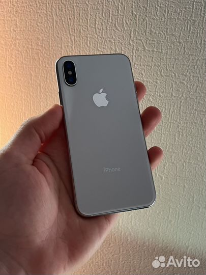 iPhone X, 64 ГБ