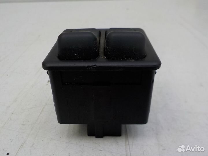 Кнопка на Mitsubishi Pajero Sport