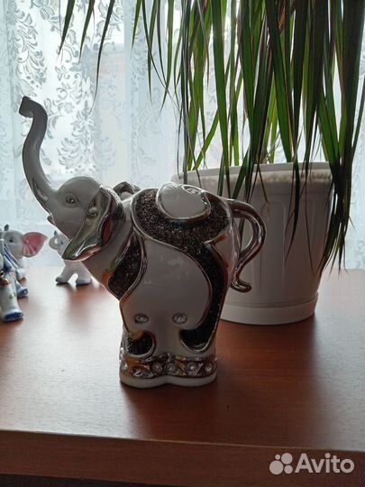 Статуэтки слоники