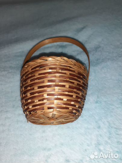 Корзинка плетенная