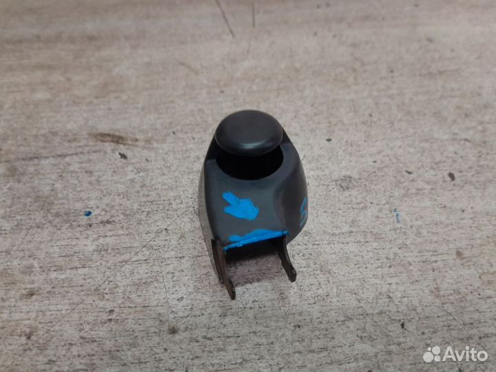 Крышка поводка заднего дворника Volkswagen Passat