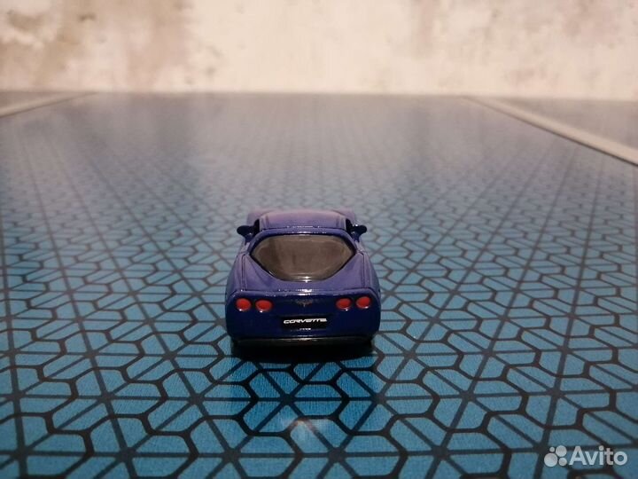 Chevrolet corvette c6 коллекционная модель 1/60