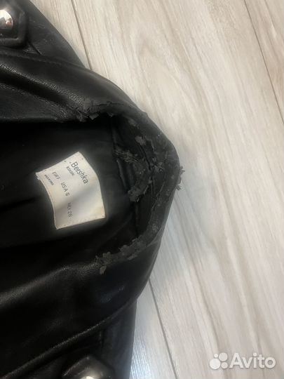 Кожаная куртка S