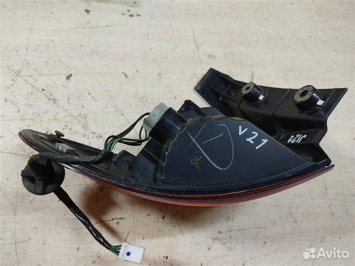 Фонарь задний наружный правый Subaru Tribeca WX 2