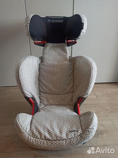Автокресло Maxi Cosi