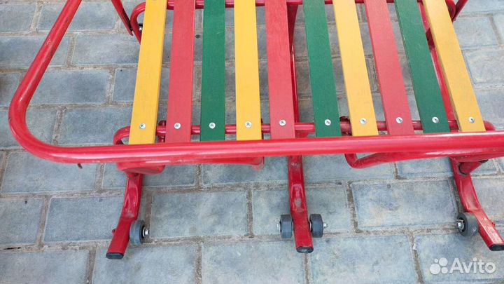 Санки. Колеса сзади.В хорошем состоянии