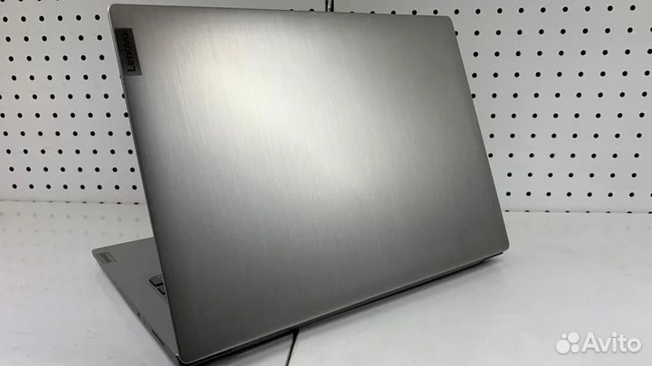 Ноутбук Lenovo (Ryzen 7th/8GB DDR5/256GB SSD M.2)