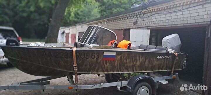 Продам лодку прогресс 4