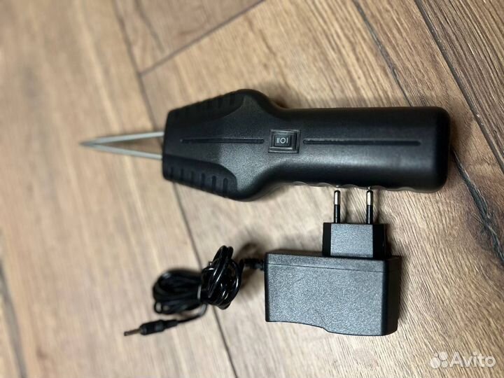 Электрический пинцет для удаления перьев