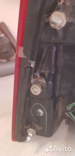 Задний правый стоп сигнал peugeot 4007