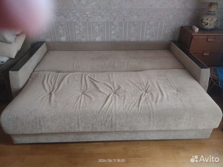 Кровать диван тахта софа бу