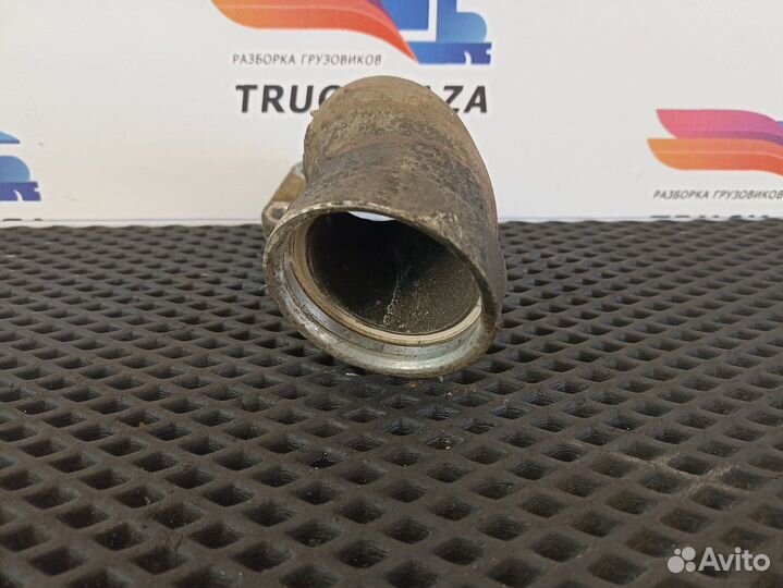 Патрубок охлаждающей жидкости