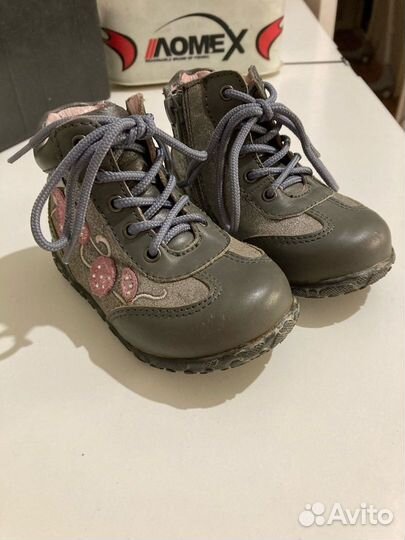 Ботинки демисезонные для девочки 20 размер