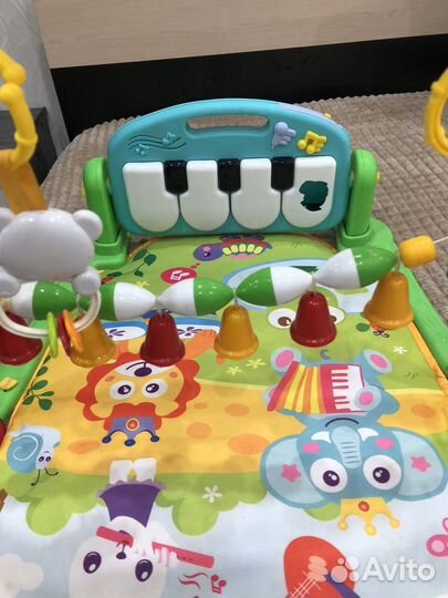 Развивающий коврик