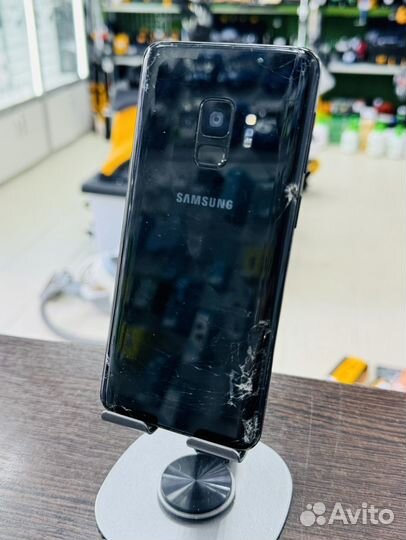 Samsung Galaxy S9, 4/64 ГБ