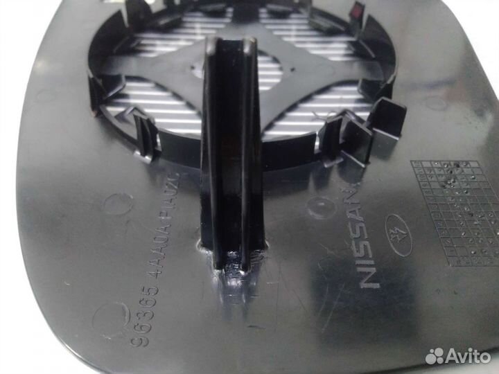 Зеркальный элемент Ниссан Альмера G15