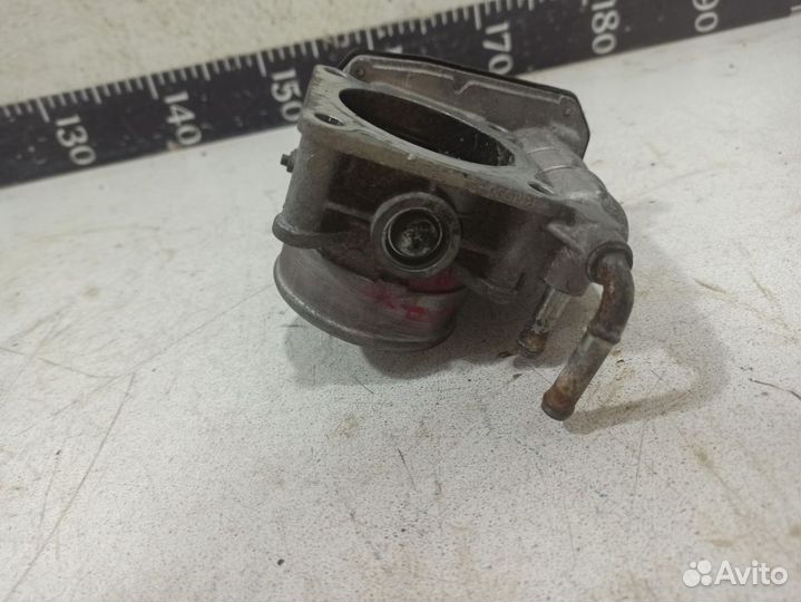 Дроссельная заслонка