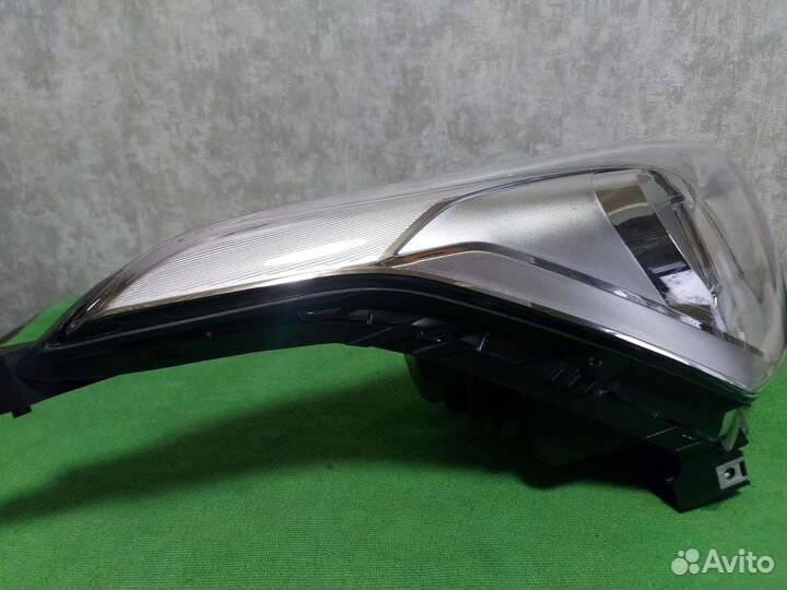 Фара Hyundai Creta 92102-M0000 оригинал