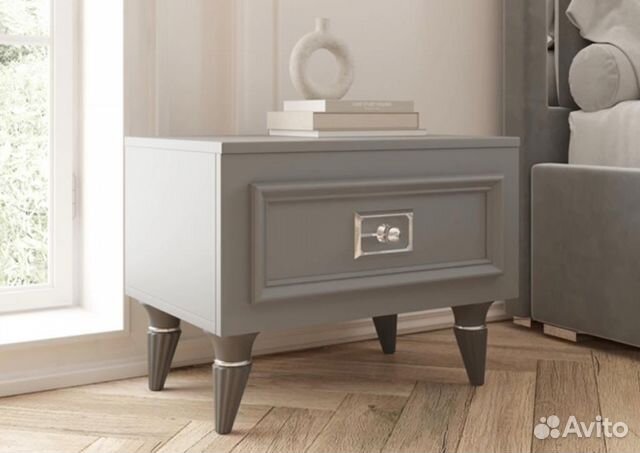Тумба прикроватная
