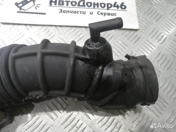 Патрубок воздушного фильтра Рено Меган 3, Флюенс