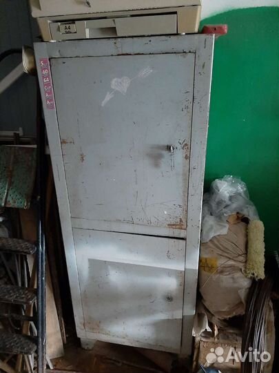 Сейф металлический (шкаф) бу