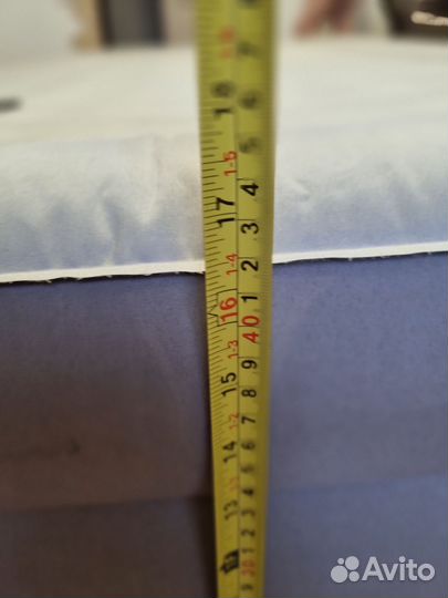 Надувная кровать с насосом 203х152х46 см, 69075