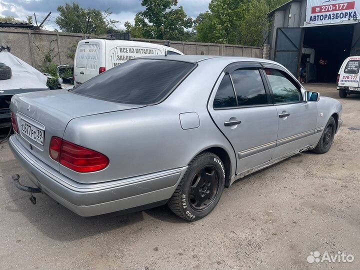 Разбор Mercedes w210, 3.0d, 136л.с., 1996 г