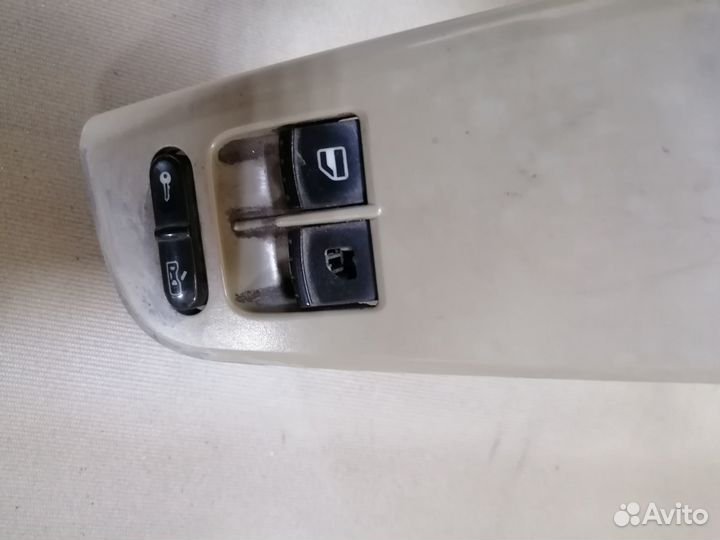 Блок управлен.стеклоподъем.VW passat B5 дефект
