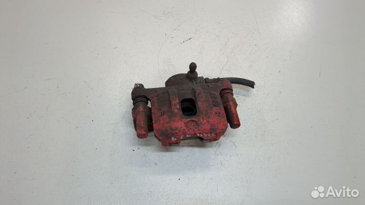 Суппорт Mitsubishi Outlander, 2004