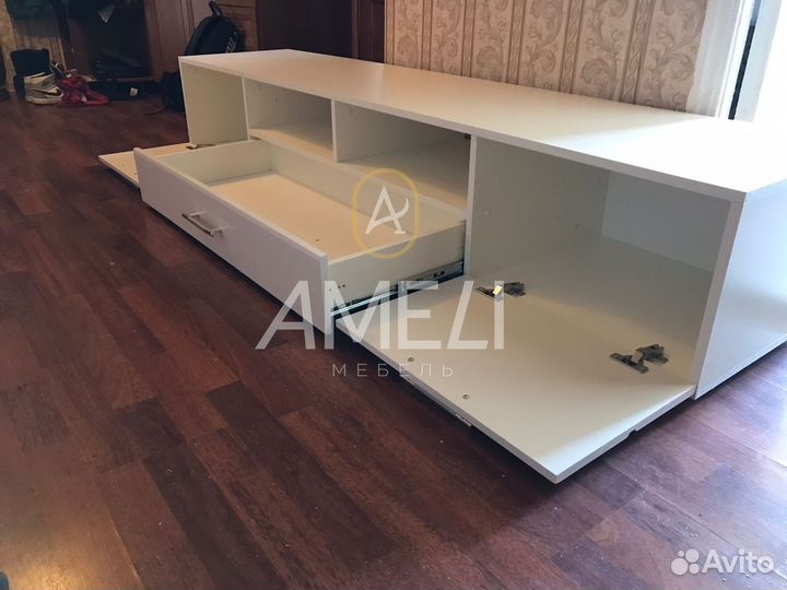 Тумба под телевизор