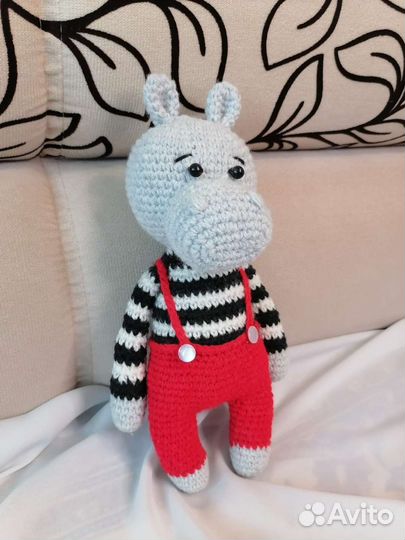 Вязаные игрушки бегемотик Боня