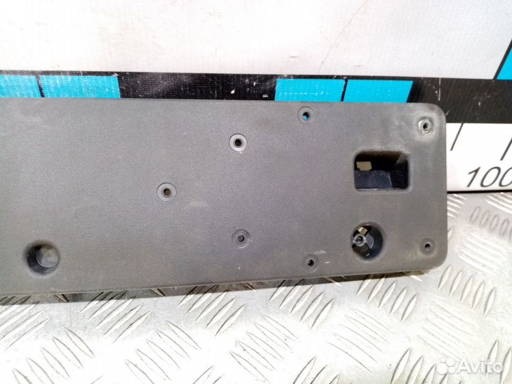 Б/У Накладка переднего бампера под гос номе#001