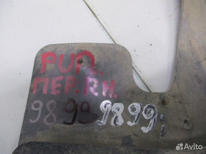 Брызговик передний правый Fiat Punto 3 Grande Punt