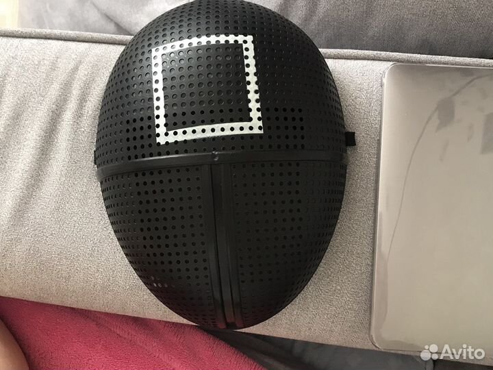 Маска из игры в кольмара