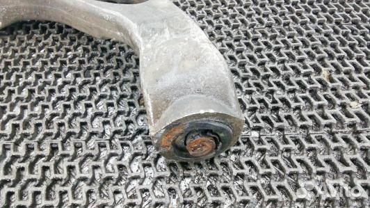 Рычаг передний нижний правый audi Q7 (UAD01PM01)