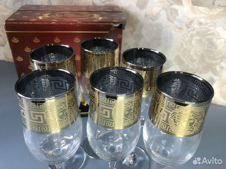 Набор бокалов