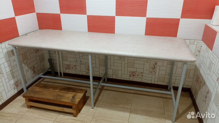 Массажная кушетка с подставкой