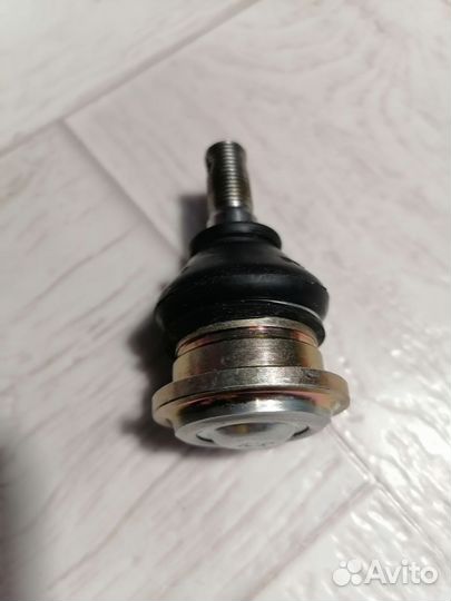 Шаровая опора верхнего рычага Toyota Mark II