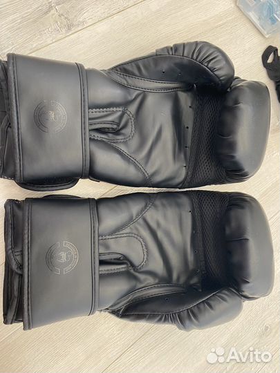 Venum Challenger 14 унций 2.0 Neo Black