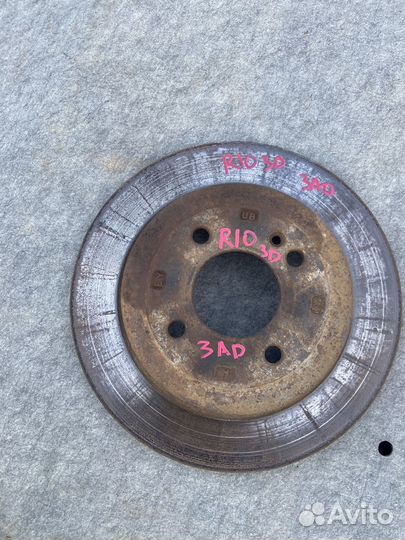 Задние тормозные диски Kia Rio 3 Solaris 1